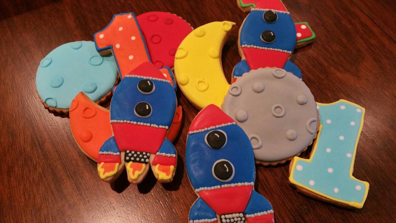 To the moon cookies One Dozen (12) - Ladybug bake shop