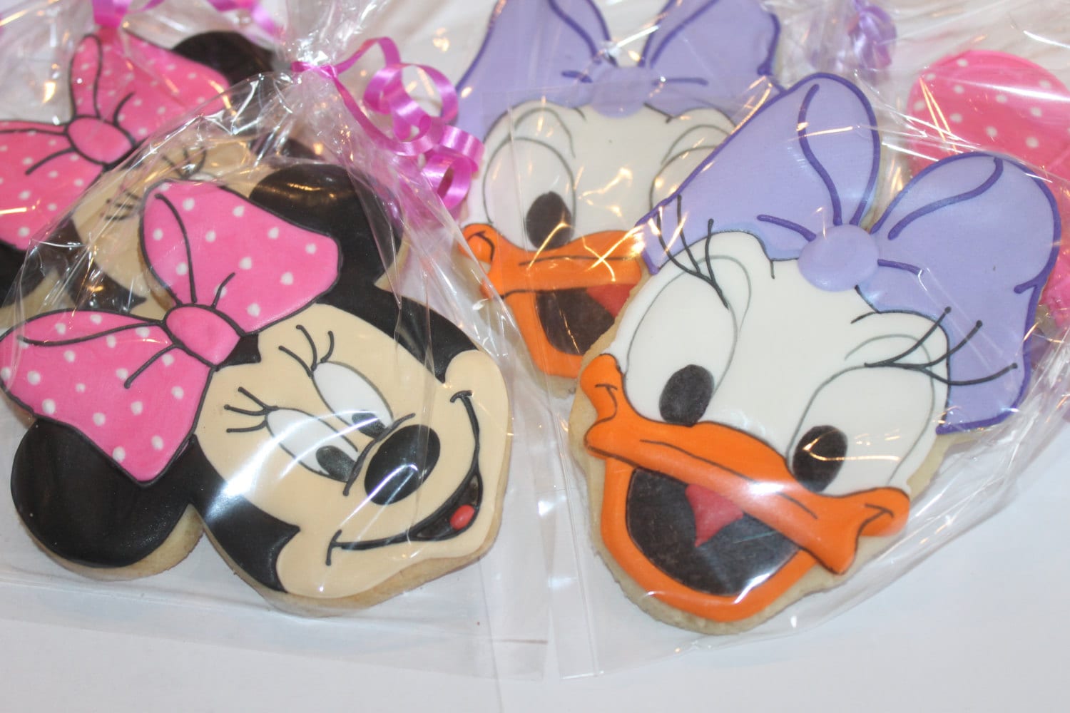 Minnie and Daisy Cookies (Inspired by Minnies Bowtique)  One Dozen 12 - Ladybug bake shop